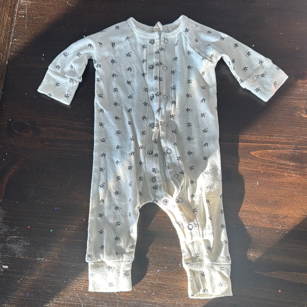 Quincy Mae White Footies One Piece with Long Sleeves
